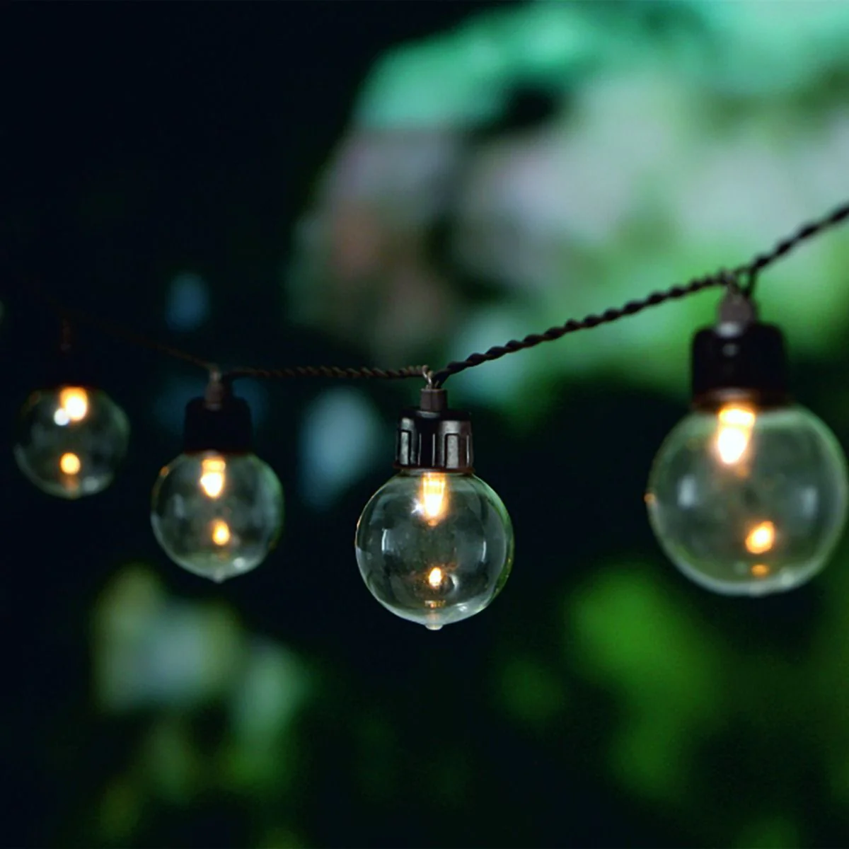 Tuinslinger – 30x LED Bollen – 10,6m – Warm Wit 3000K – Weerbestendig & Decoratief - Afbeelding 2